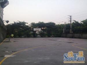 电梯房满五唯一户型方正采光好配套全近地铁300米