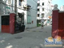 地铁18号8号10号线松鹤公园边上多10平北房