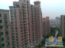 地铁口+满二年+精装修+位置好+诚意出售