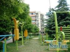 紧靠一号线和中环路 隔壁是天然氧吧-彭浦四季公园