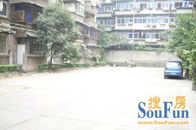 一环路南三段64号院实景图