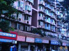 正规大三室二厅二卫电梯房,业主诚心出售