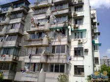 2005年竣工+厅宽4米+带35平阳光房+一梯2户+边套全明