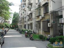 万峰小区4室南朝向680.00万元/套出售