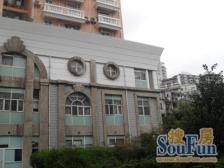 两房朝南一房朝北