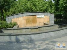 万科凭栏苑花园洋房8米大横厅前无遮挡采光刺眼