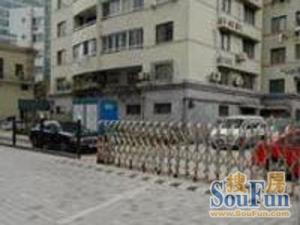 内环内愚园路,出门愚一,挑高大堂,两梯四户实用三房