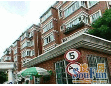 内环内顶楼复式,南北露台,地铁口200米,看房方便