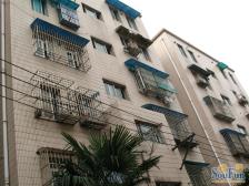 品质小区,小区入口附近,卫生间全明,大开间