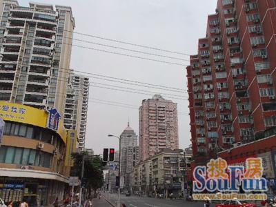 斜土路1358弄小区实景图