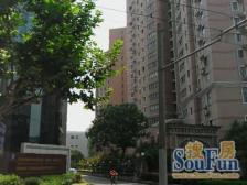 斜土路2200弄公房1室南朝向300.00万元/套出售