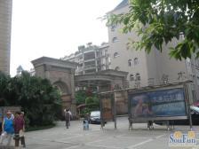 带露台和屋顶花园有电梯视野好一梯两户的洋房