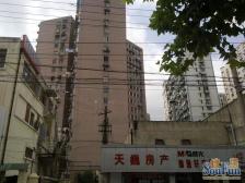 电梯2房,高区采光好,全明户型,地铁口百米距离