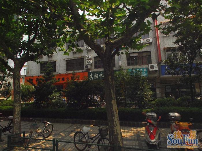 小区相关图