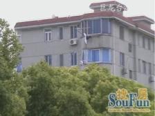 正气一房,带院子,精装修拎包入住