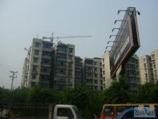 大江一组团 精装两房 拎包入住 近江边 看房方便 急卖