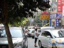 西南医院旁 燕渝苑 精装电梯4房 拎包入住