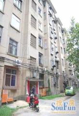 江大南路纺织品厂宿舍两室两厅简单装修采光好诚心卖