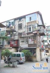 铁路七村 南北通透,采光好 装修好,环镜优美 视野好,诚心出售