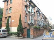 铁路六村 南北通透,采光好 装修好,环镜优美 中间楼层