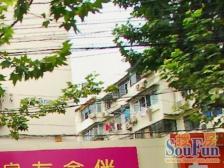 中楼层,朝南一门关,房子简装保养好