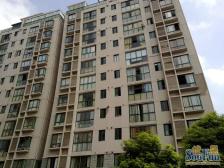 精装修,一梯三户,近M18,带院子,使用面积大