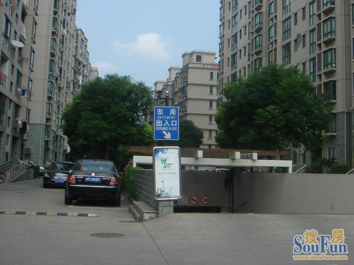 小区相关图