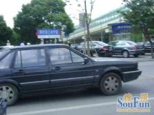 实用三房,沿河景观全天采光,户型方正,没有浪费面积