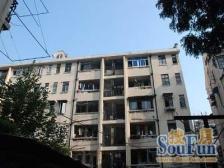 师砖大镜!朝南精装修可拎包入住!好楼层!生活配套齐全交通方便