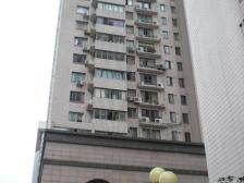 两两厅两卫 家具家电全 房东诚意出租