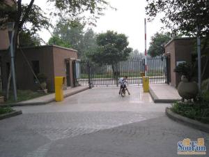 莱茵河畔4室1厅西南