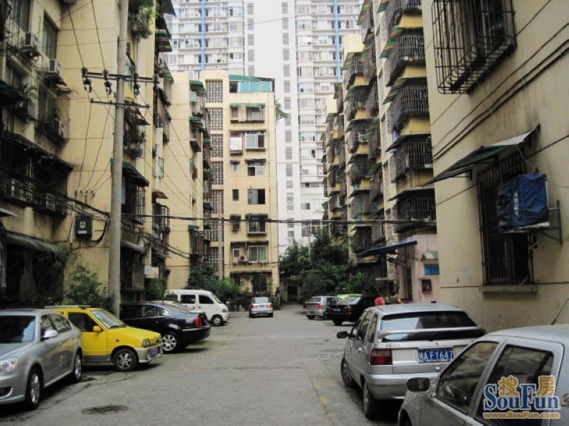 小区相关图