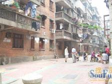 石头街 南北通透,采光好 装修好,环镜优美 近地铁 周边匹套完善,,出行方便