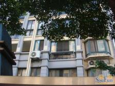 商品房,近双地.铁,视野开阔,边套全明,