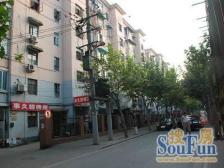 小户型一房一厅,电梯费用已交,全明户型,交通方便