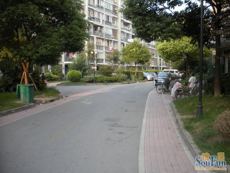 小区相关图