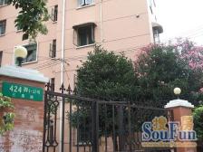 双南精装修拎包住+地铁配套好+小区美丽家园