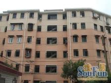 静安区+双南两房+小区中间位置+产权清晰+诚意出售