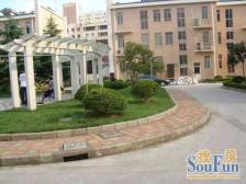 一梯两户,南北通透,三房朝南,近地铁,诚意出售