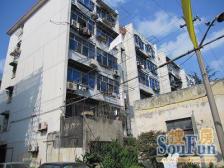 主卧朝南,小区中心位置,小区景观位置,厨卫朝北