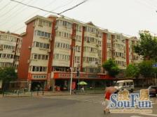 主卧朝南,交通便利,环境优美,居家装修