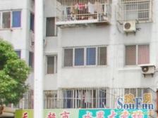 近地铁2号线,干净整洁,拎包入住,看房方便