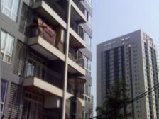 南坪东路 五月花房三房115万