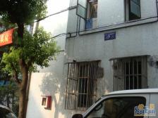 一梯四户,主卧朝南,品质小区,居家装修,诚意出售