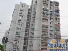 一梯四户,大两房,环境优美,居家装修