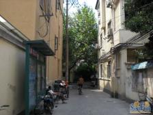 满五年+朝南精装+拎包入住+近地铁