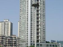 南坪商圈+四公里轻轨站旁+改两房+拧包入住+随时可看