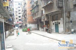 大顺巷户型方正,采光好近地铁视野好,诚心出售