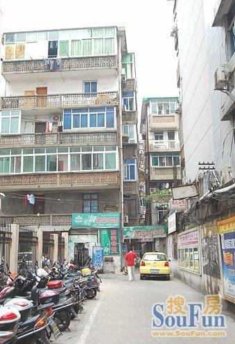 小区相关图
