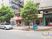 近江边 有10平米可停汽车的储藏间 全天采光